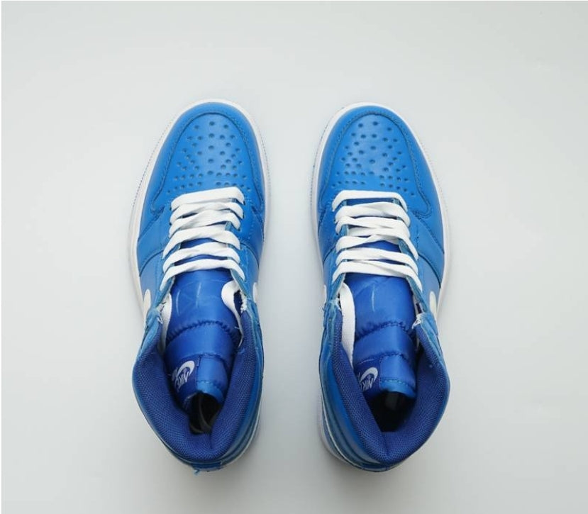 Les baskets Air Jordan 1 offrent un style iconique et une performance légendaire.
leur design emblématique .pas cher. Le moins cher.
