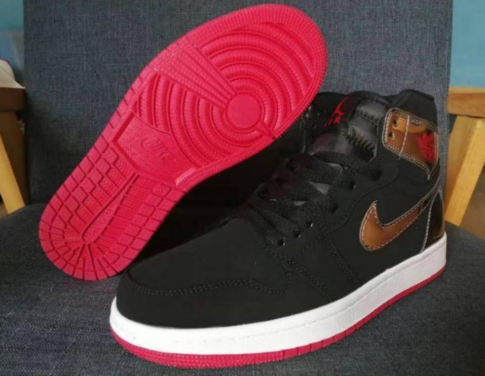 Les baskets Air Jordan 1 offrent un style iconique et une performance légendaire.
 leur design emblématique .pas cher. Le moins cher.