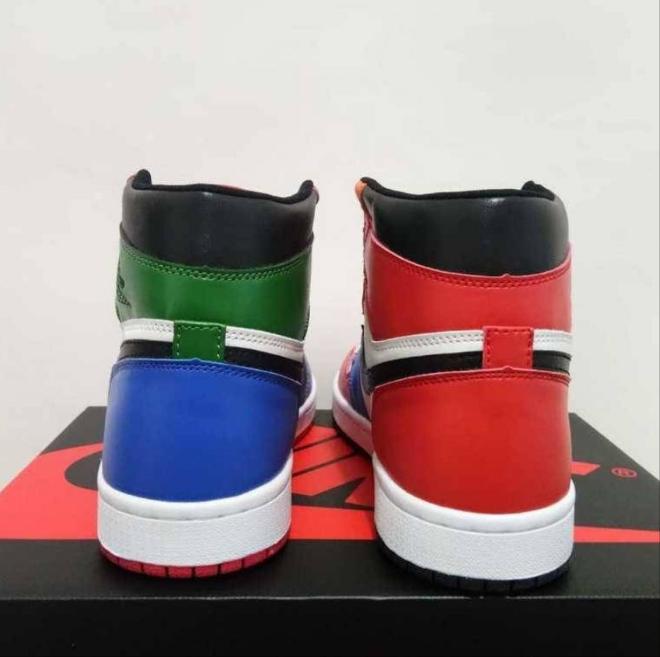 Les baskets Air Jordan 1 offrent un style iconique et une performance légendaire.
leur design emblématique .pas cher. Le moins cher.