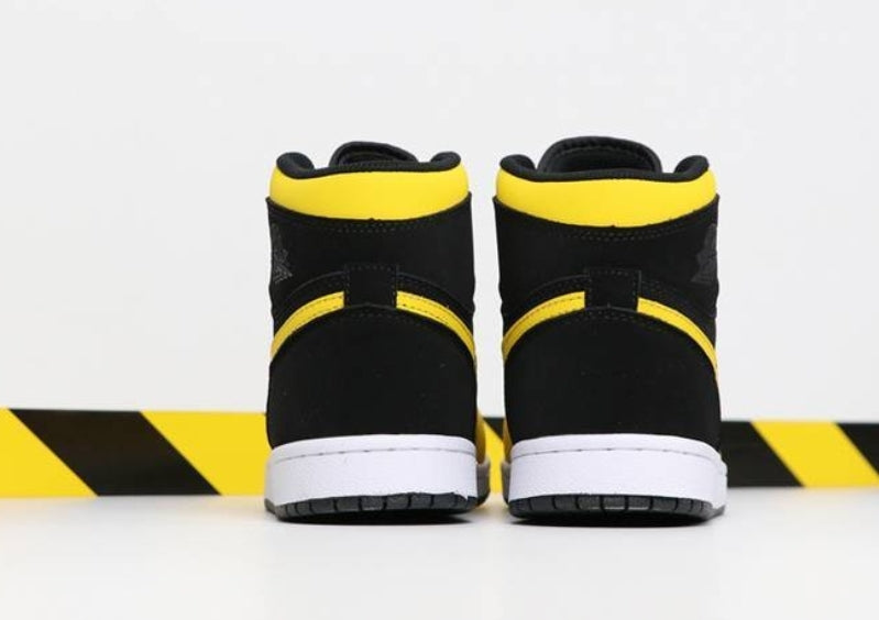 Les baskets Air Jordan 1 offrent un style iconique et une performance légendaire.
leur design emblématique .pas cher. Le moins cher.