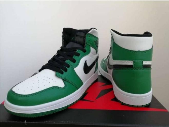 Les baskets Air Jordan 1 offrent un style iconique et une performance légendaire.
leur design emblématique .pas cher. Le moins cher.