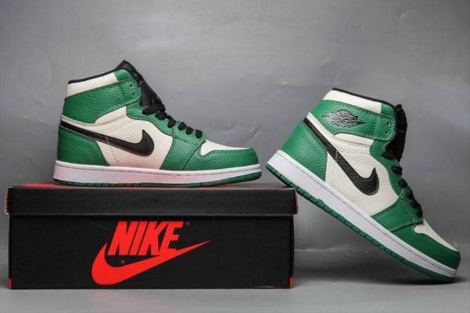 Les baskets Air Jordan 1 offrent un style iconique et une performance légendaire.
 leur design emblématique .pas cher. Le moins cher.