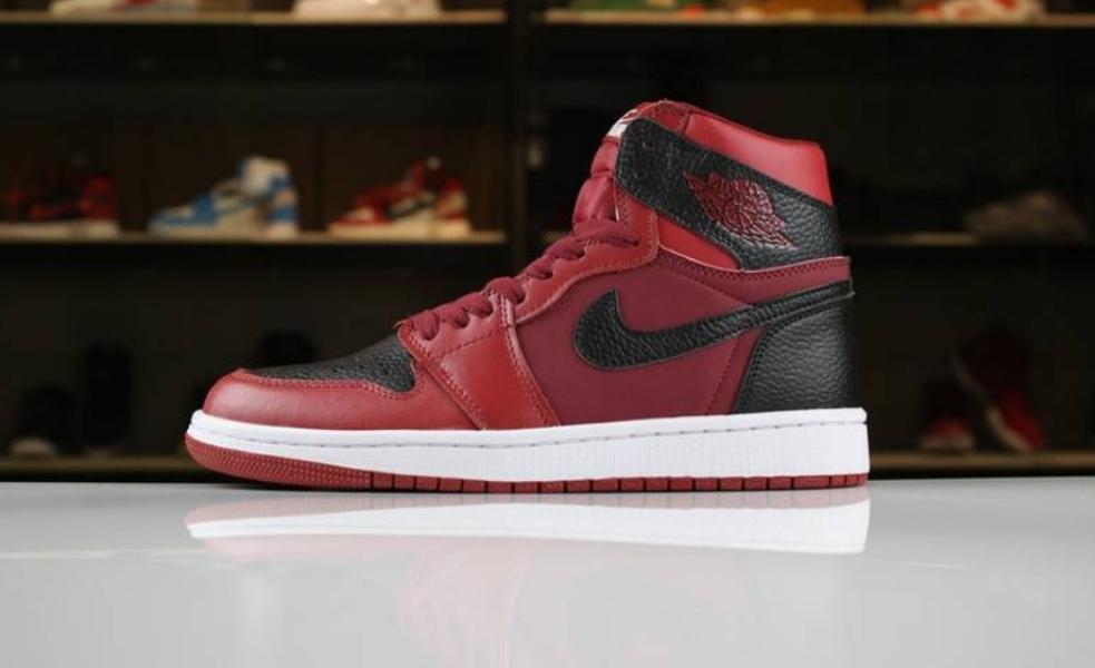 Les baskets Air Jordan 1 offrent un style iconique et une performance légendaire.
 leur design emblématique .pas cher. Le moins cher.