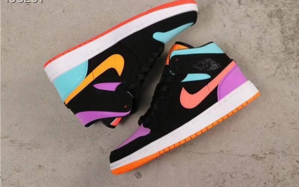 Les baskets Air Jordan 1 offrent un style iconique et une performance légendaire.
 leur design emblématique .pas cher. Le moins cher.