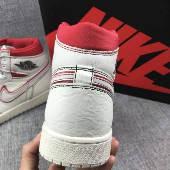 Les baskets Air Jordan 1 offrent un style iconique et une performance légendaire.
leur design emblématique .pas cher. Le moins cher.