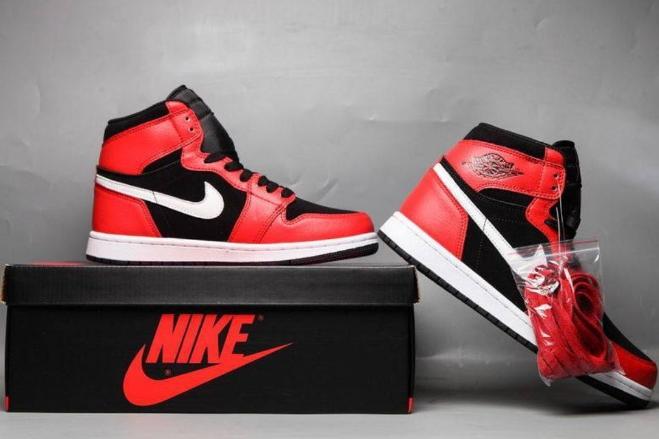 Les baskets Air Jordan 1 offrent un style iconique et une performance légendaire.
leur design emblématique .pas cher. Le moins cher.