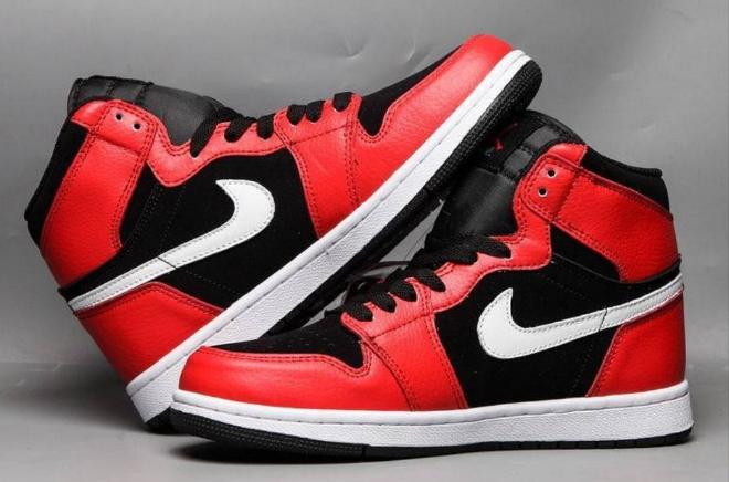 Les baskets Air Jordan 1 offrent un style iconique et une performance légendaire.
 leur design emblématique .pas cher. Le moins cher.