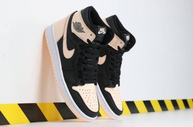 Les baskets Air Jordan 1 offrent un style iconique et une performance légendaire.
leur design emblématique .pas cher. Le moins cher.