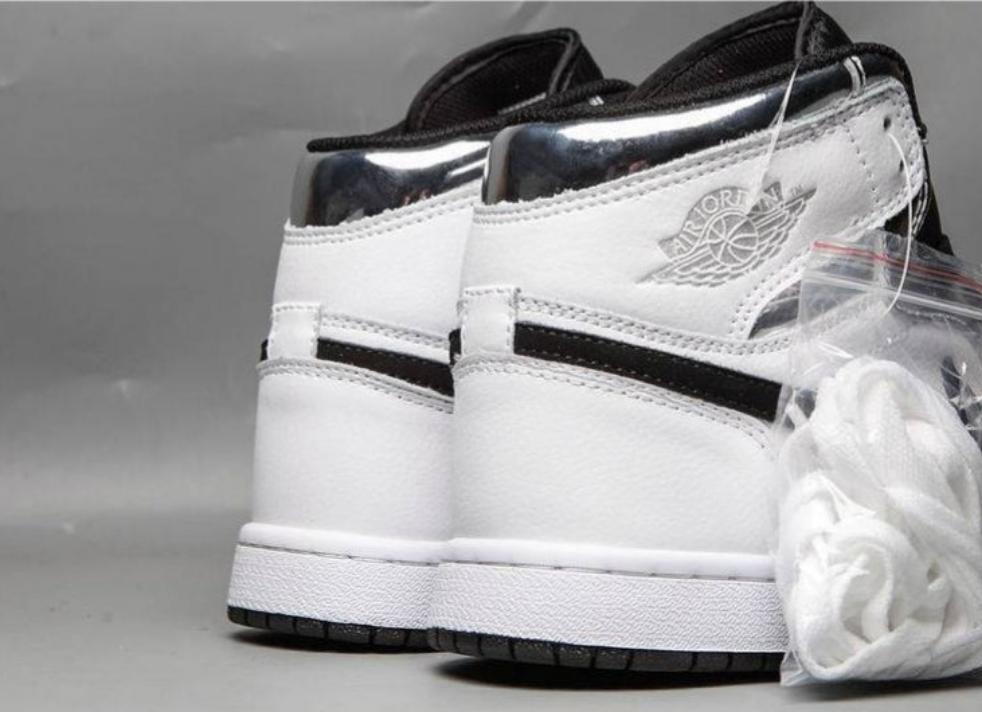 Les baskets Air Jordan 1 offrent un style iconique et une performance légendaire.
 leur design emblématique .pas cher. Le moins cher.