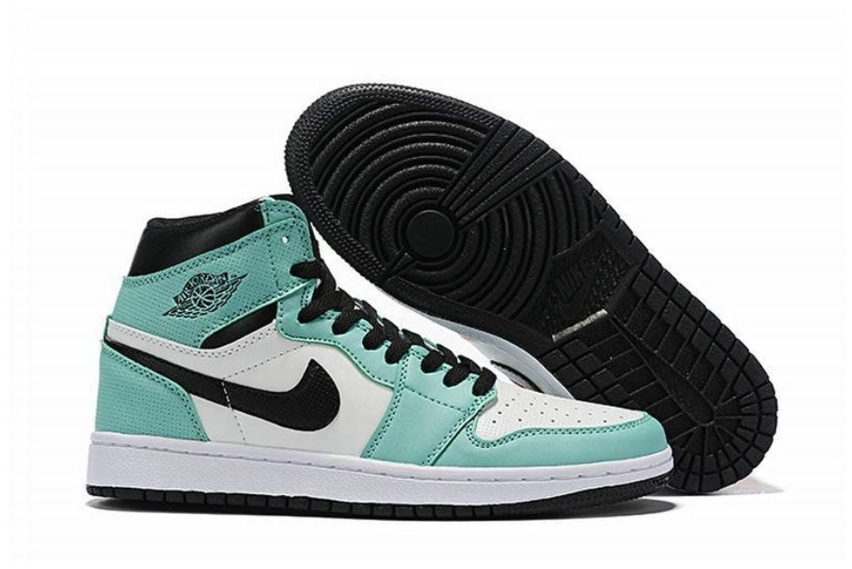 Les baskets Air Jordan 1 offrent un style iconique et une performance légendaire.
 leur design emblématique .pas cher. Le moins cher.
