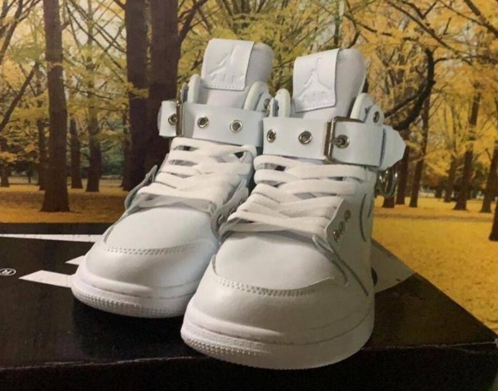 Les baskets Air Jordan 1 offrent un style iconique et une performance légendaire.
leur design emblématique .pas cher. Le moins cher.