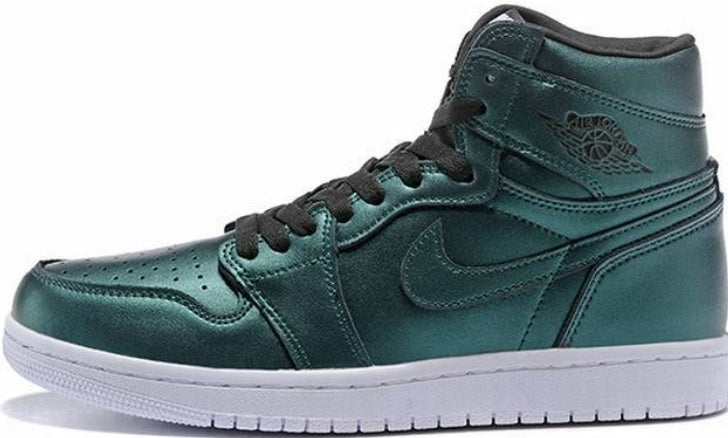 Les baskets Air Jordan 1 offrent un style iconique et une performance légendaire.
leur design emblématique .pas cher. Le moins cher.