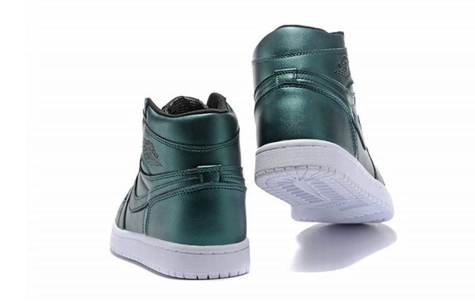 Les baskets Air Jordan 1 offrent un style iconique et une performance légendaire.
 leur design emblématique .pas cher. Le moins cher.