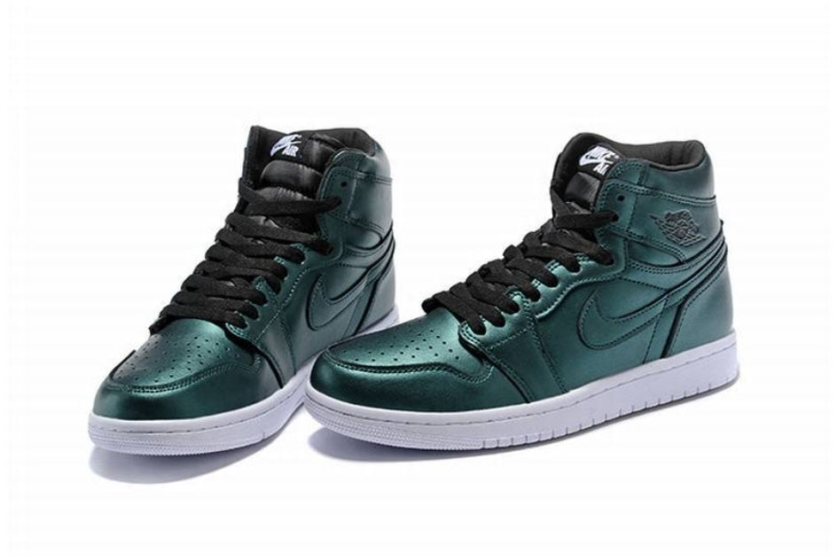 Les baskets Air Jordan 1 offrent un style iconique et une performance légendaire.
 leur design emblématique .pas cher. Le moins cher.