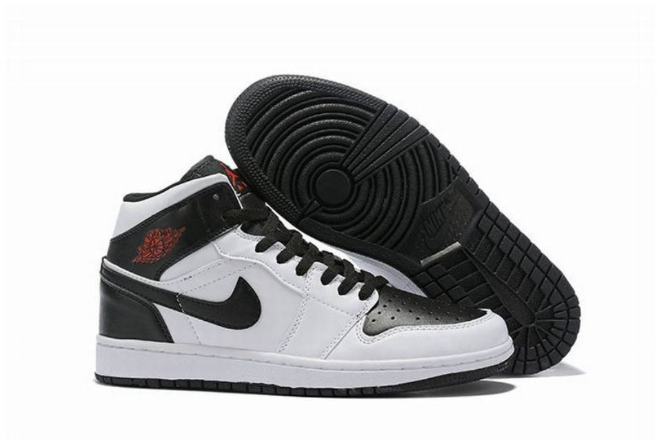 Les baskets Air Jordan 1 offrent un style iconique et une performance légendaire.
 leur design emblématique .pas cher. Le moins cher.