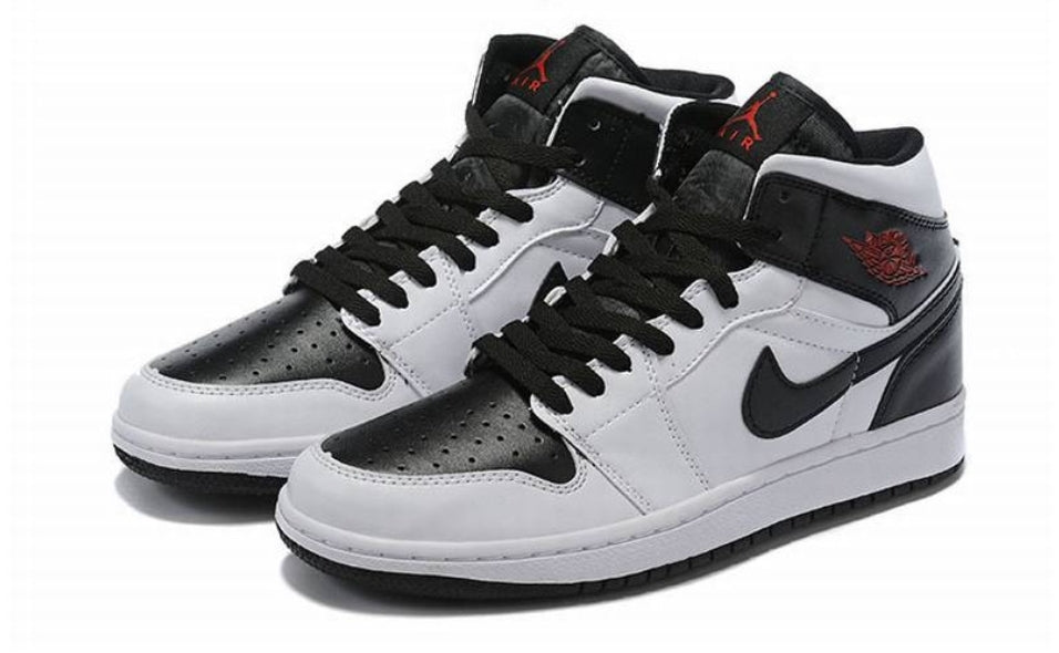 Les baskets Air Jordan 1 offrent un style iconique et une performance légendaire.
leur design emblématique .pas cher. Le moins cher.