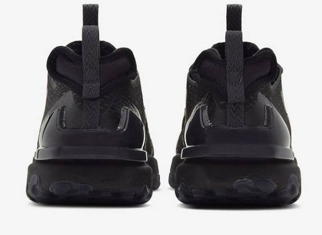 Les baskets Nike React offrent une combinaison exceptionnelle de style moderne et d'innovation technologique. Leur design élégant et les lignes épurées en font un choix incontournable.pas cher.le moins cher.