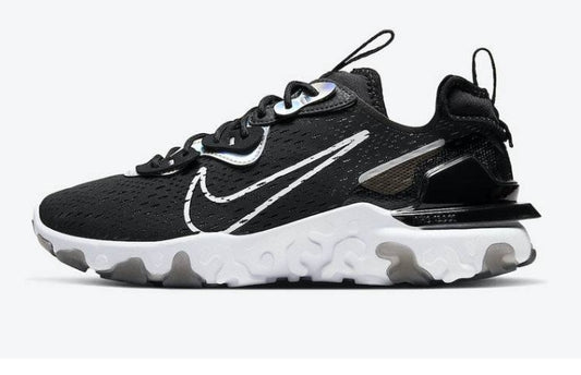 Les baskets Nike React offrent une combinaison exceptionnelle de style moderne et d'innovation technologique. Leur design élégant et les lignes épurées en font un choix incontournable.pas cher.le moins cher.