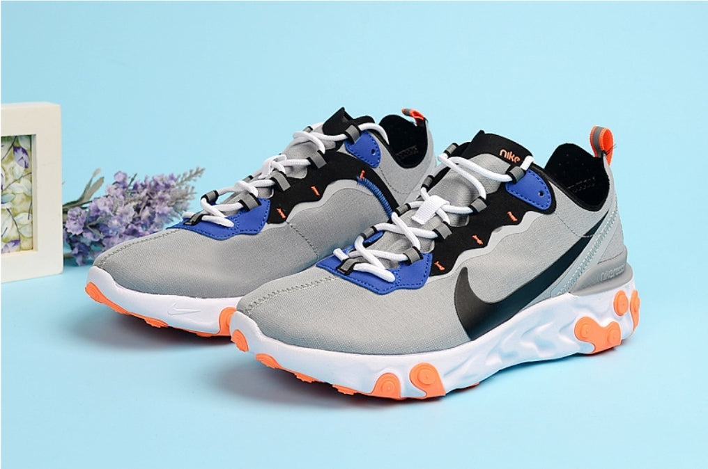 Les baskets Nike React offrent exceptionnelle de style moderne et d'innovation . design élégant et choix incontournable.pas cher.le moins cher.