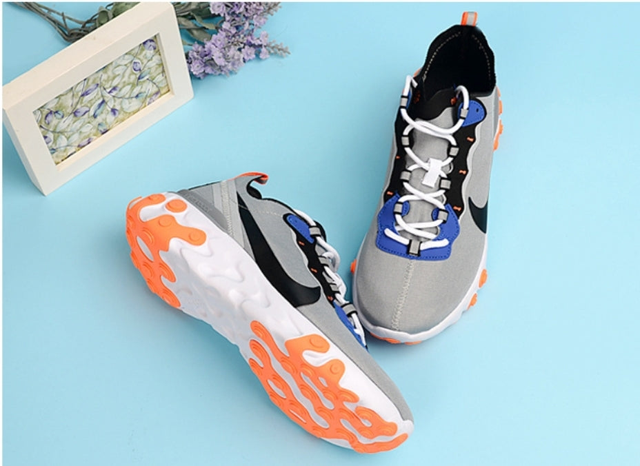 Les baskets Nike React offrent exceptionnelle de style moderne et d'innovation . design élégant et choix incontournable.pas cher.le moins cher.