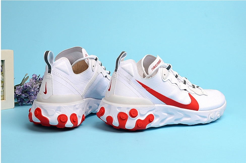 Les baskets Nike React offrent exceptionnelle de style moderne et d'innovation .  design élégant et  choix incontournable.pas cher.le moins cher.