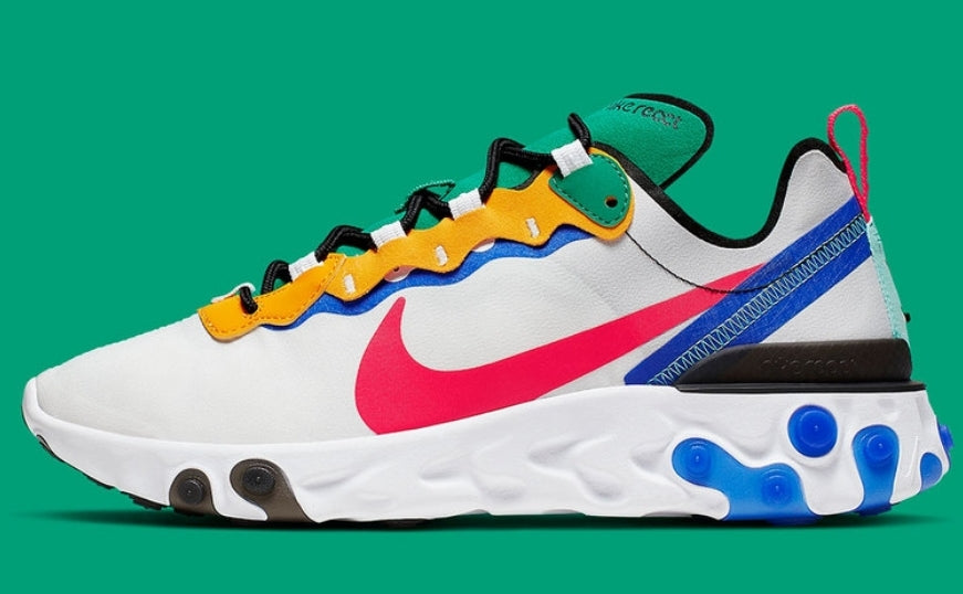 Les baskets Nike React offrent exceptionnelle de style moderne et d'innovation . design élégant et choix incontournable.pas cher.le moins cher.