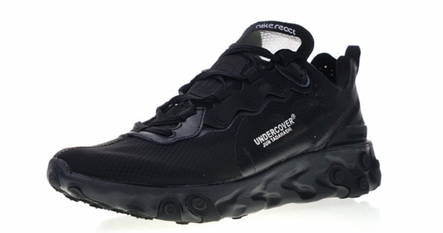 Les baskets Nike React offrent exceptionnelle de style moderne et d'innovation .  design élégant et  choix incontournable.pas cher.le moins cher.