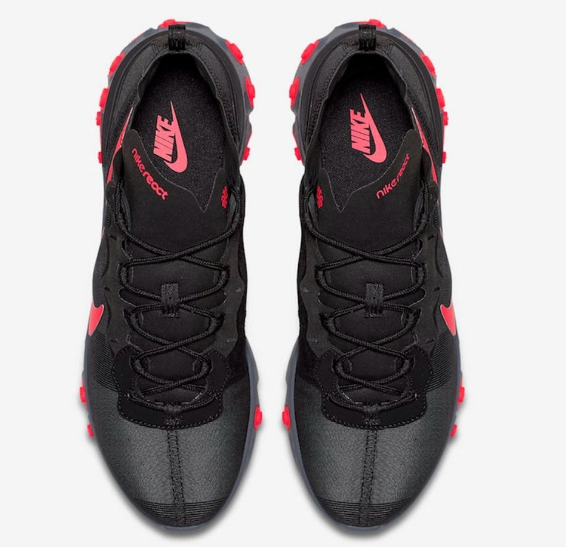 Les baskets Nike React offrent une combinaison exceptionnelle de style moderne et d'innovation technologique. Leur design élégant et les lignes épurées en font un choix incontournable.pas cher.le moins cher.