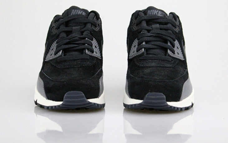 Les baskets Nike Air Max 90 sont synonymes de style emblématique et de confort absolu. design. Pas cher.moin cher. Retro