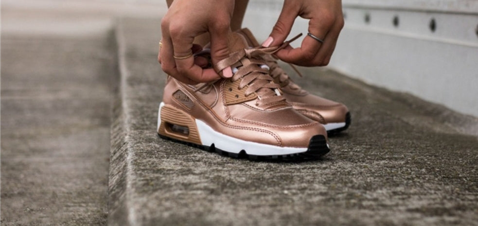 Les baskets Nike Air Max 90 sont synonymes de style emblématique et de confort absolu. design. Pas cher.moin cher. Retro