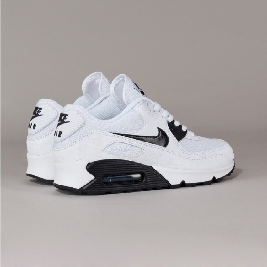 Les baskets Nike Air Max 90 sont synonymes de style emblématique et de confort absolu.  design. Pas cher.moin cher. Retro
