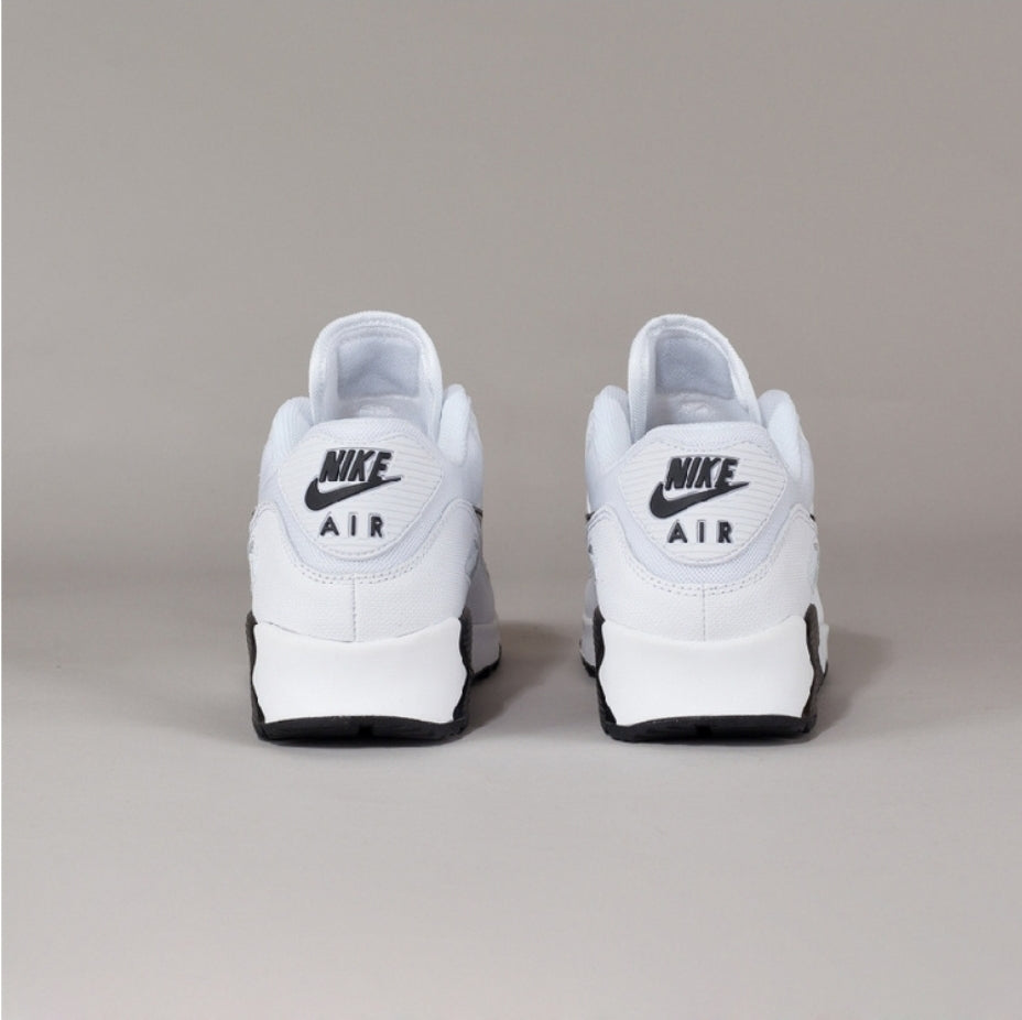 Les baskets Nike Air Max 90 sont synonymes de style emblématique et de confort absolu.  design. Pas cher.moin cher. Retro