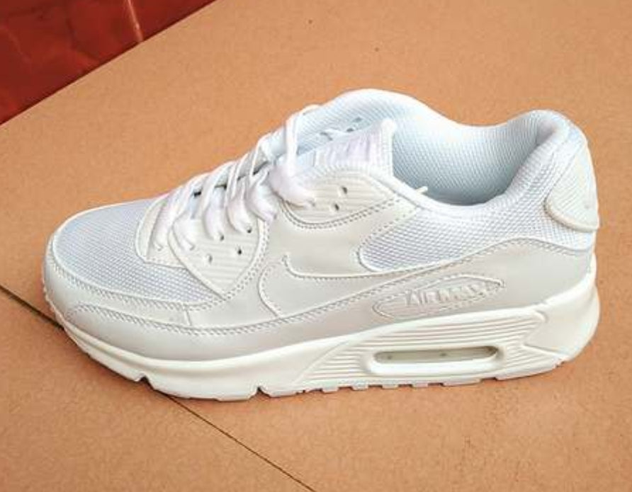 Les baskets Nike Air Max 90 sont synonymes de style emblématique et de confort absolu. design. Pas cher.moin cher. Retro