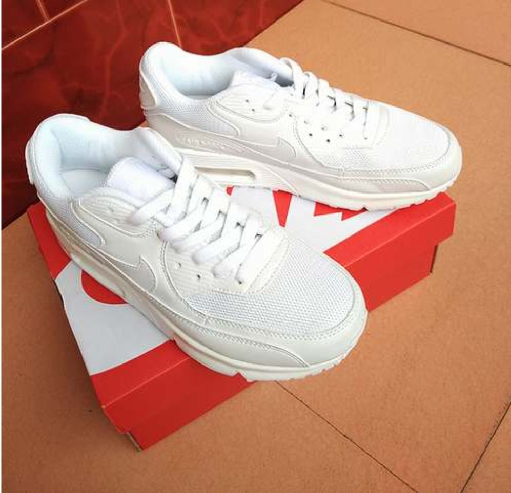 Les baskets Nike Air Max 90 sont synonymes de style emblématique et de confort absolu. design. Pas cher.moin cher. Retro