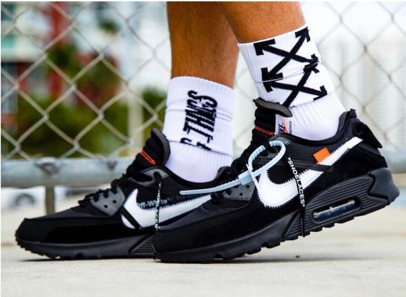 Les baskets Nike Air Max 90 sont synonymes de style emblématique et de confort absolu.  design. Pas cher.moin cher.