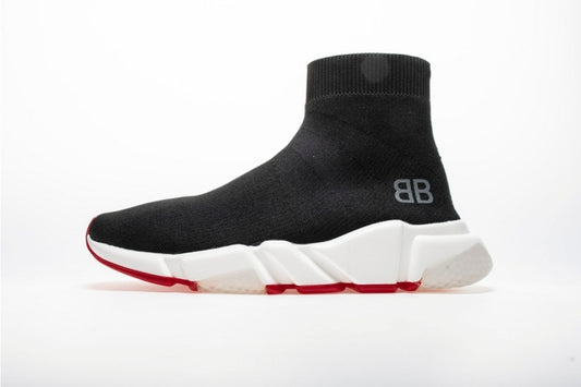 Les baskets Balenciaga Stretch-Knit Mid Sneakers se distinguent par leur style emblématique et leur performance exceptionnelle.