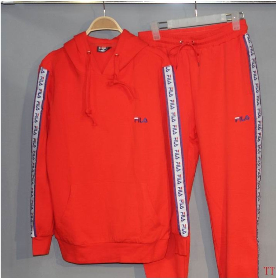 Les ensembles survêtement FILA combinent performance et style. Leur design sportif et leur qualité fiable.pas cher.le moins cher.