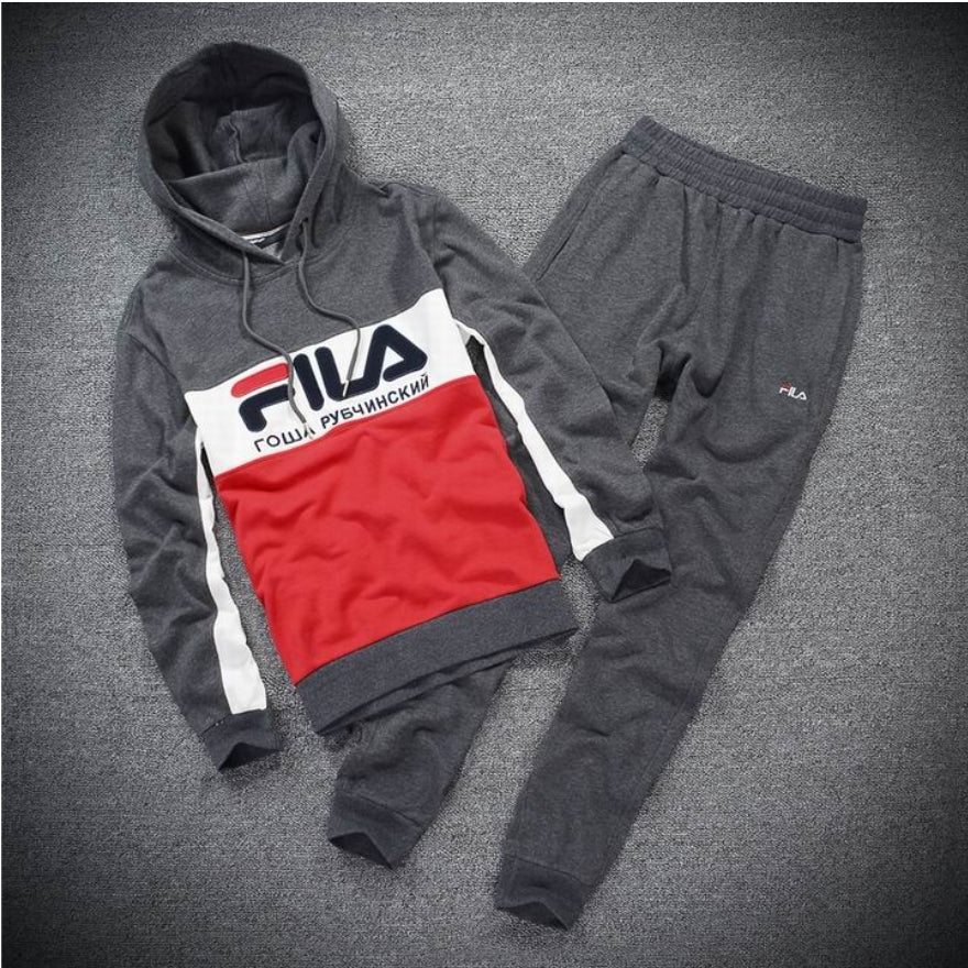 Les ensembles survêtement FILA combinent performance et style. Leur design sportif et leur qualité fiable.pas cher.le moins cher.