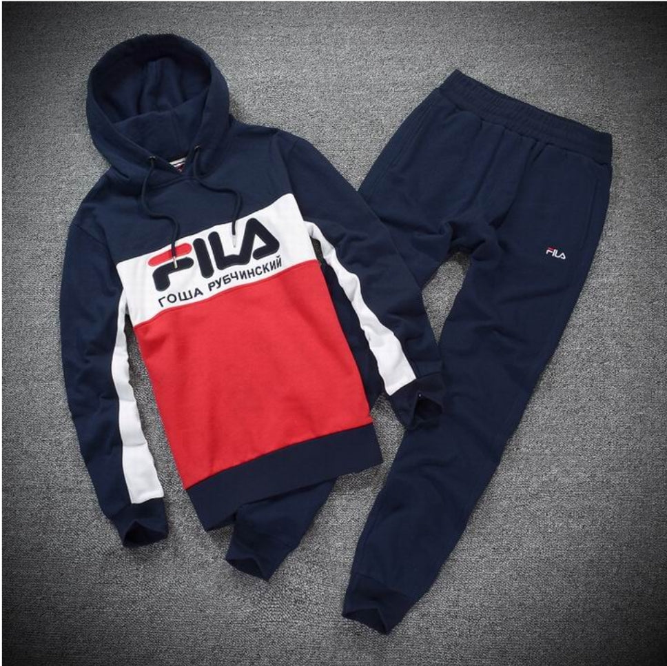 Les ensembles survêtement FILA combinent performance et style. Leur design sportif et leur qualité fiable.pas cher.le moins cher.