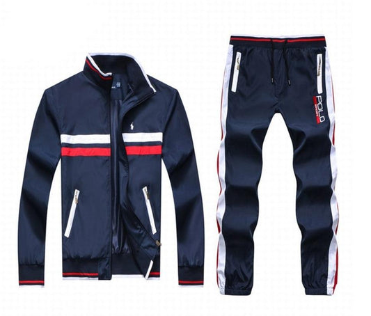 Les ensembles survêtement Ralph Lauren allient performance et style avec élégance. Leur design sophistiqué.pas cher. Le moins cher.