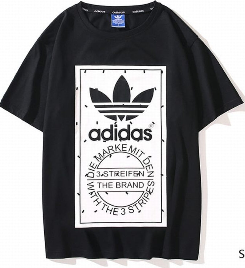 Le t-shirt Adidas incarne un style sportif moderne et une grande polyvalence. Avec son design épuré et sa qualité irréprochable, il est parfait pour ceux qui recherchent un équilibre entre performance et mode.