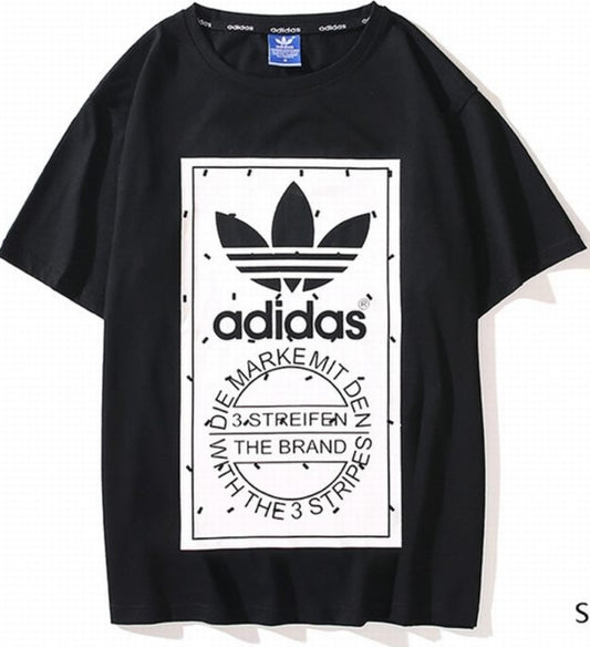 Le t-shirt Adidas incarne un style sportif moderne et une grande polyvalence. Avec son design épuré et sa qualité irréprochable, il est parfait pour ceux qui recherchent un équilibre entre performance et mode.