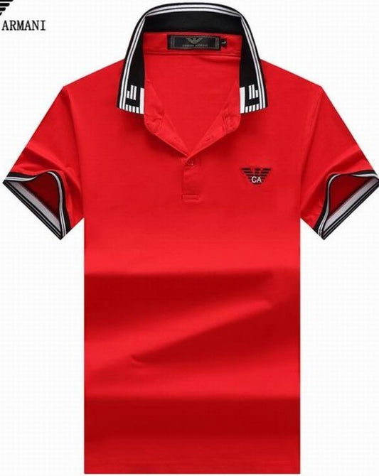 Les polos Armani pour homme reflètent l’élégance raffinée et le savoir-faire emblématique de la maison italienne. Au meilleur prix