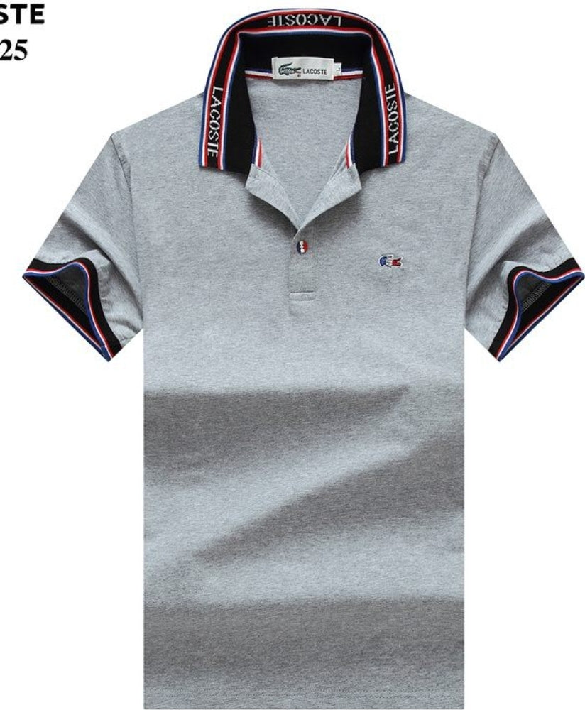 Les polos Lacoste pour homme sont le symbole parfait de l'élégance décontractée, alliant style et confort depuis des générations. Au meilleur prix.