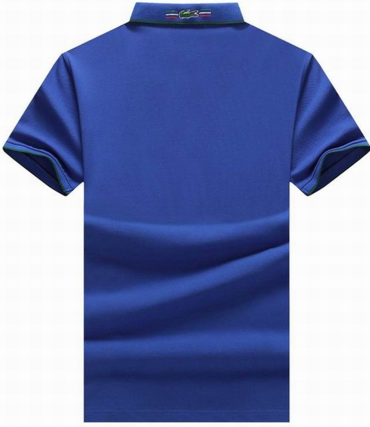 Les polos Lacoste pour homme sont le symbole parfait de l'élégance décontractée, alliant style et confort depuis des générations. Au meilleur prix.