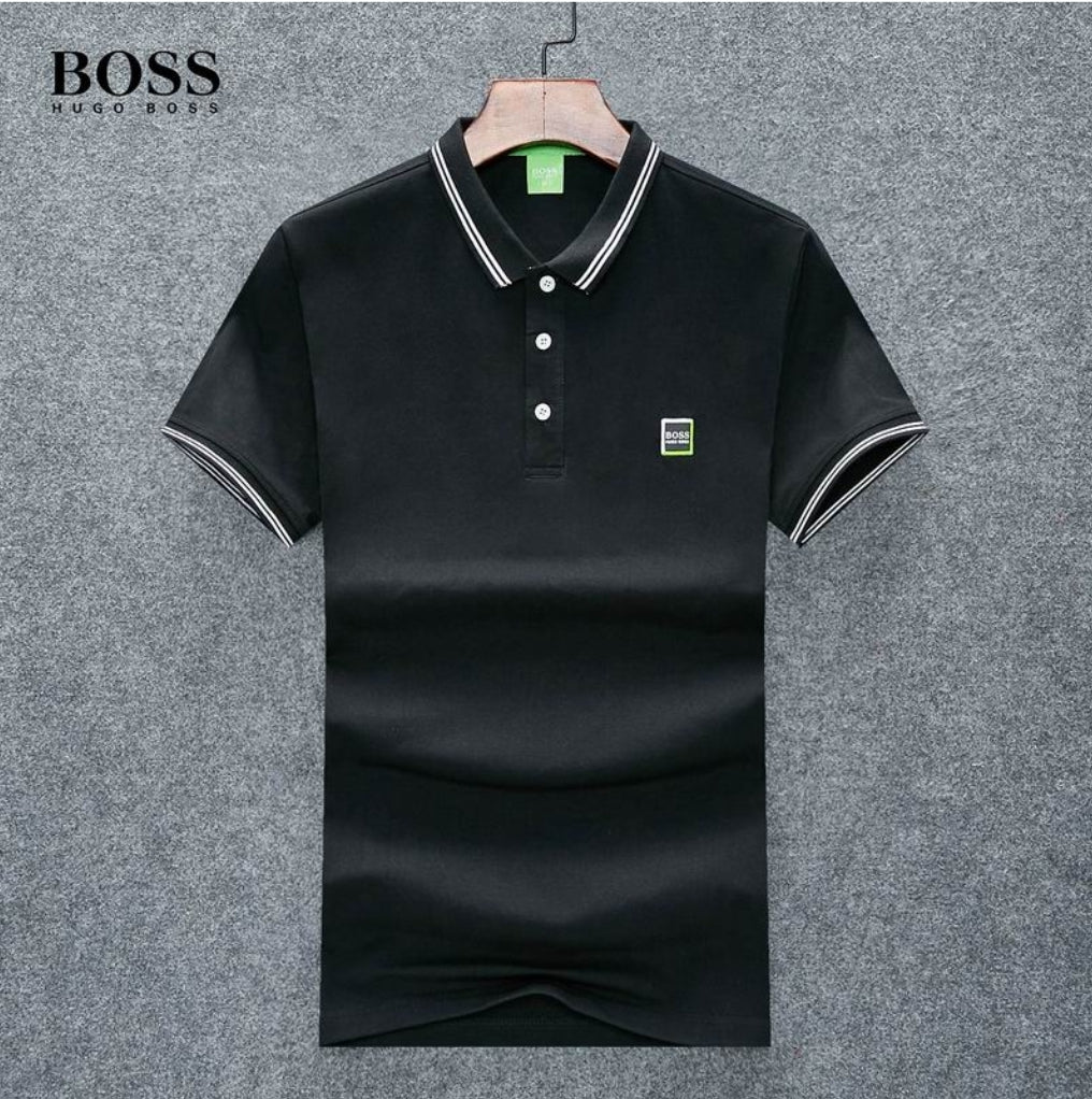 Les polos Hugo Boss pour homme reflètent l’élégance raffinée et le savoir-faire emblématique de la maison italienne. Au meilleur prix