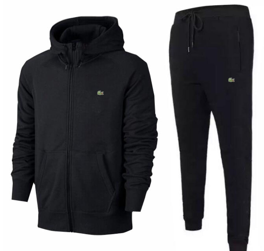 Les ensembles survêtement Lacoste allient performance et style avec élégance. Leur design raffiné.pas cher. Le moins cher.