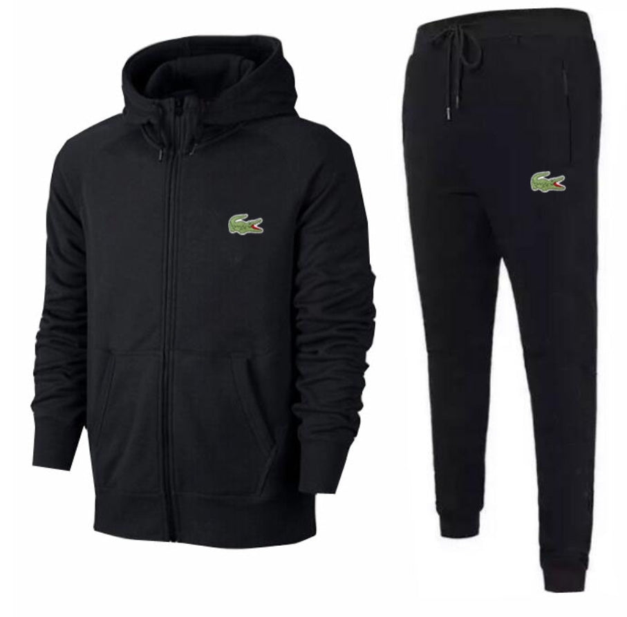 Les ensembles survêtement Lacoste allient performance et style avec élégance. Leur design raffiné.pas cher. Le moins cher.