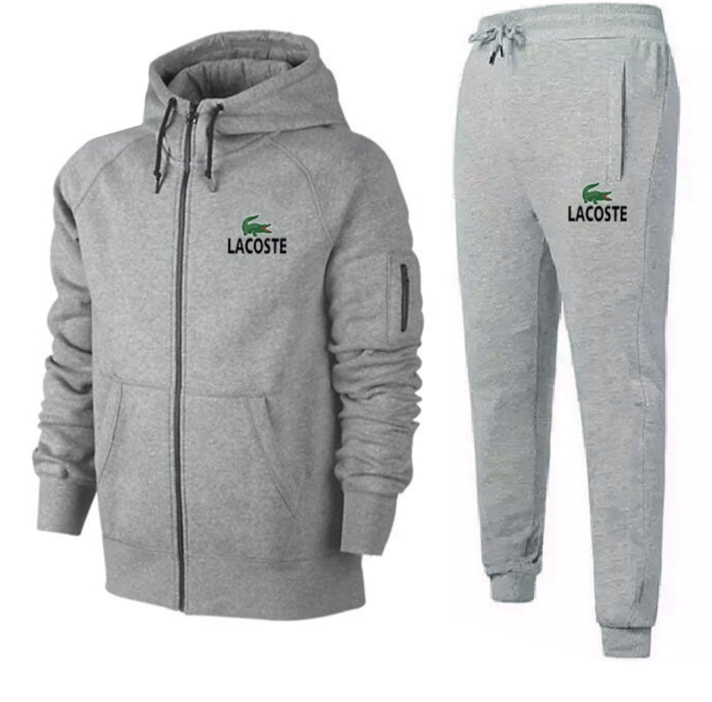 Les ensembles survêtement Lacoste allient performance et style avec élégance. Leur design raffiné.pas cher. Le moins cher.