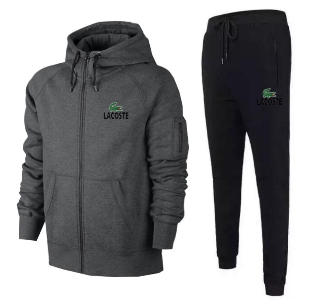 Les ensembles survêtement Lacoste allient performance et style avec élégance. Leur design raffiné.pas cher. Le moins cher.